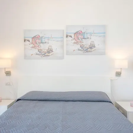 Apartment Panoramica A 60m Dal Mare *