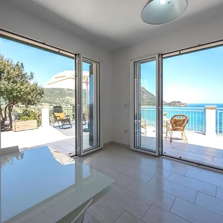 Apartment Panoramica A 60m Dal Mare