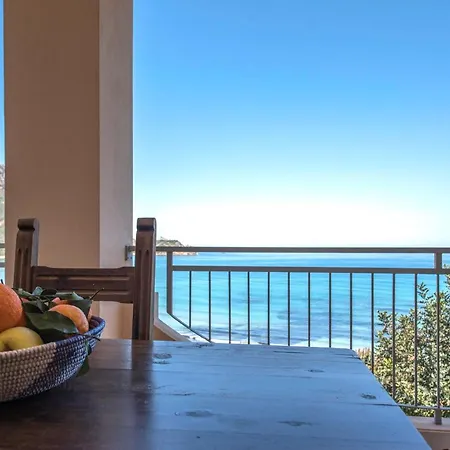 Panoramica A 60m Dal Mare Apartment
