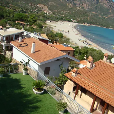 Panoramica A 60m Dal Mare Apartment